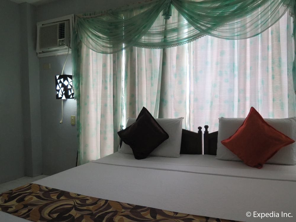 Oyo 200 Ponce Suites Art Hotel Davao City Exteriér fotografie